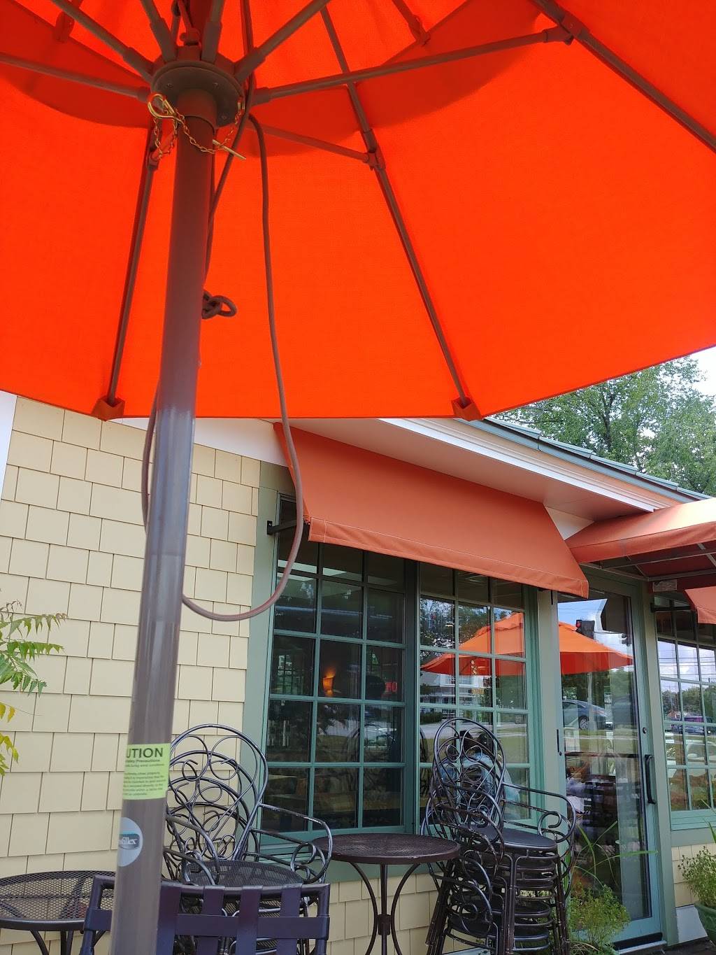 Earths Harvest Kitchen & Juicery | restaurant | 835 Central Ave, Dover, NH 03820, USA | 6035167600 OR +1 603-516-7600