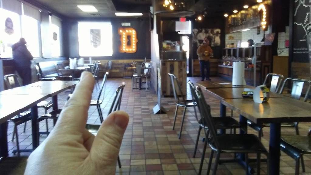 Dickeys Barbecue Pit | restaurant | Interstate 10, 6110 East Fwy, Baytown, TX 77521, USA | 2814213101 OR +1 281-421-3101