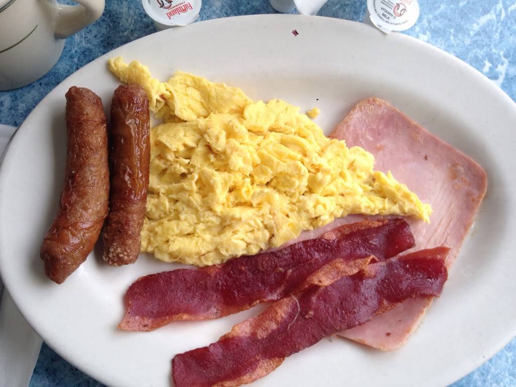 Court Deli | meal takeaway | 96 E 161st St, Bronx, NY 10451, USA | 7189931380 OR +1 718-993-1380