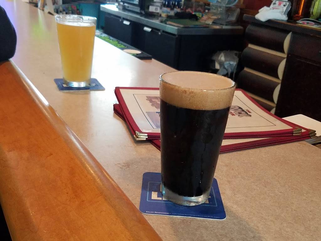 Rock River Tap | restaurant | 110 W Lake St, Horicon, WI 53032, USA | 9204854241 OR +1 920-485-4241