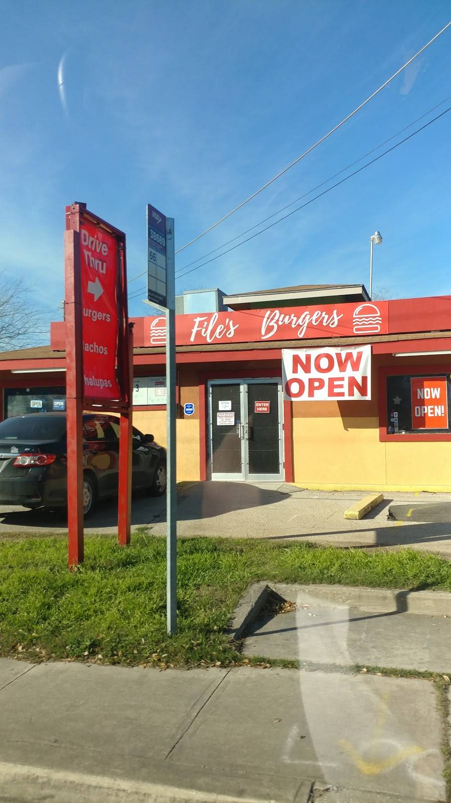 Filés Burgers | restaurant | 543 Ceralvo St, San Antonio, TX 78207, USA | 2102671330 OR +1 210-267-1330