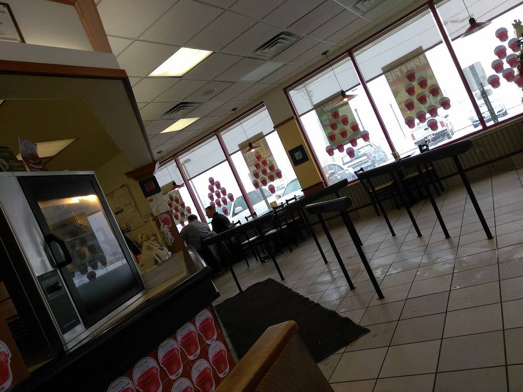 Lees Famous Recipe Chicken - Springfield (Downtown) | restaurant | 410 W Columbia St, Springfield, OH 45504, USA | 9373241938 OR +1 937-324-1938