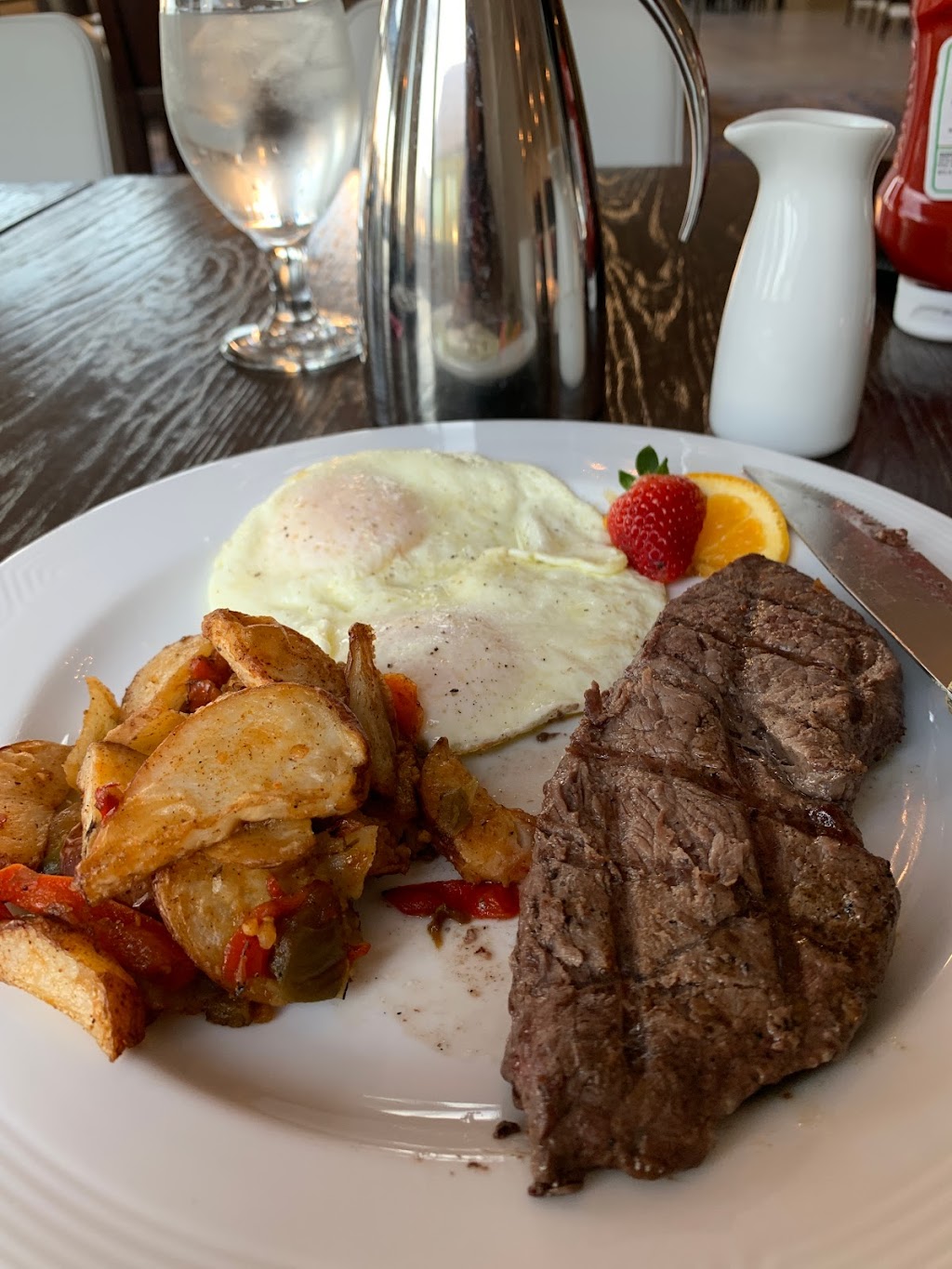 TIDES Restaurant & Lounge | night club | 4114 Jan Cooley Dr, Panama City Beach, FL 32408, USA | 8502366000 OR +1 850-236-6000