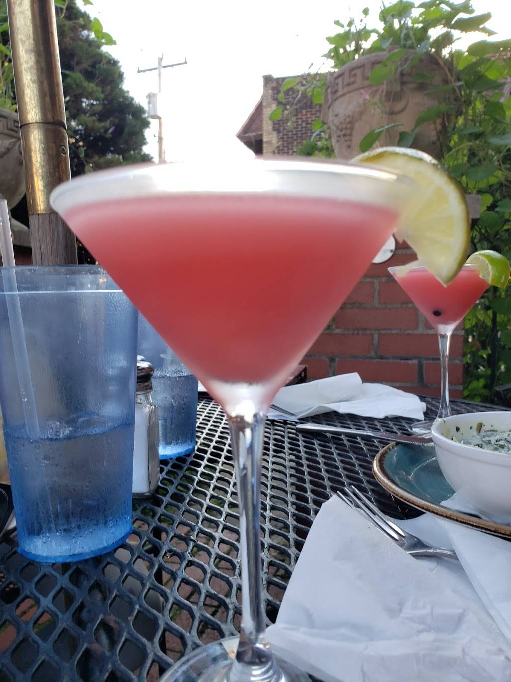 Harris Grill | restaurant | 5747 Ellsworth Ave, Pittsburgh, PA 15232, USA | 4123625273 OR +1 412-362-5273