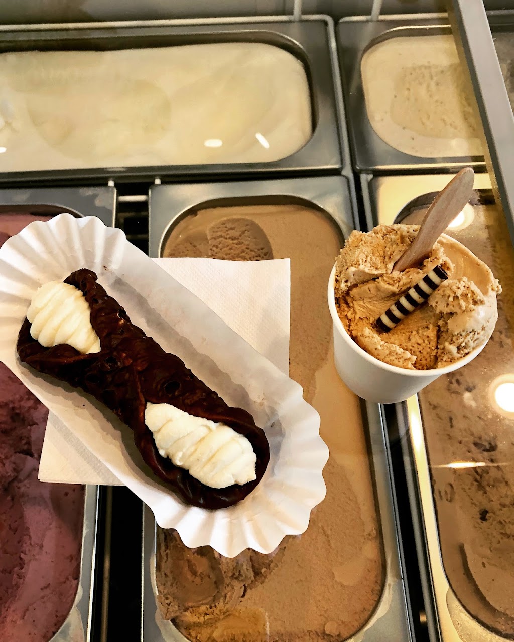 Cafe dal Mare | bakery | Dolores St, Carmel-By-The-Sea, CA 93923, USA | 8312505307 OR +1 831-250-5307