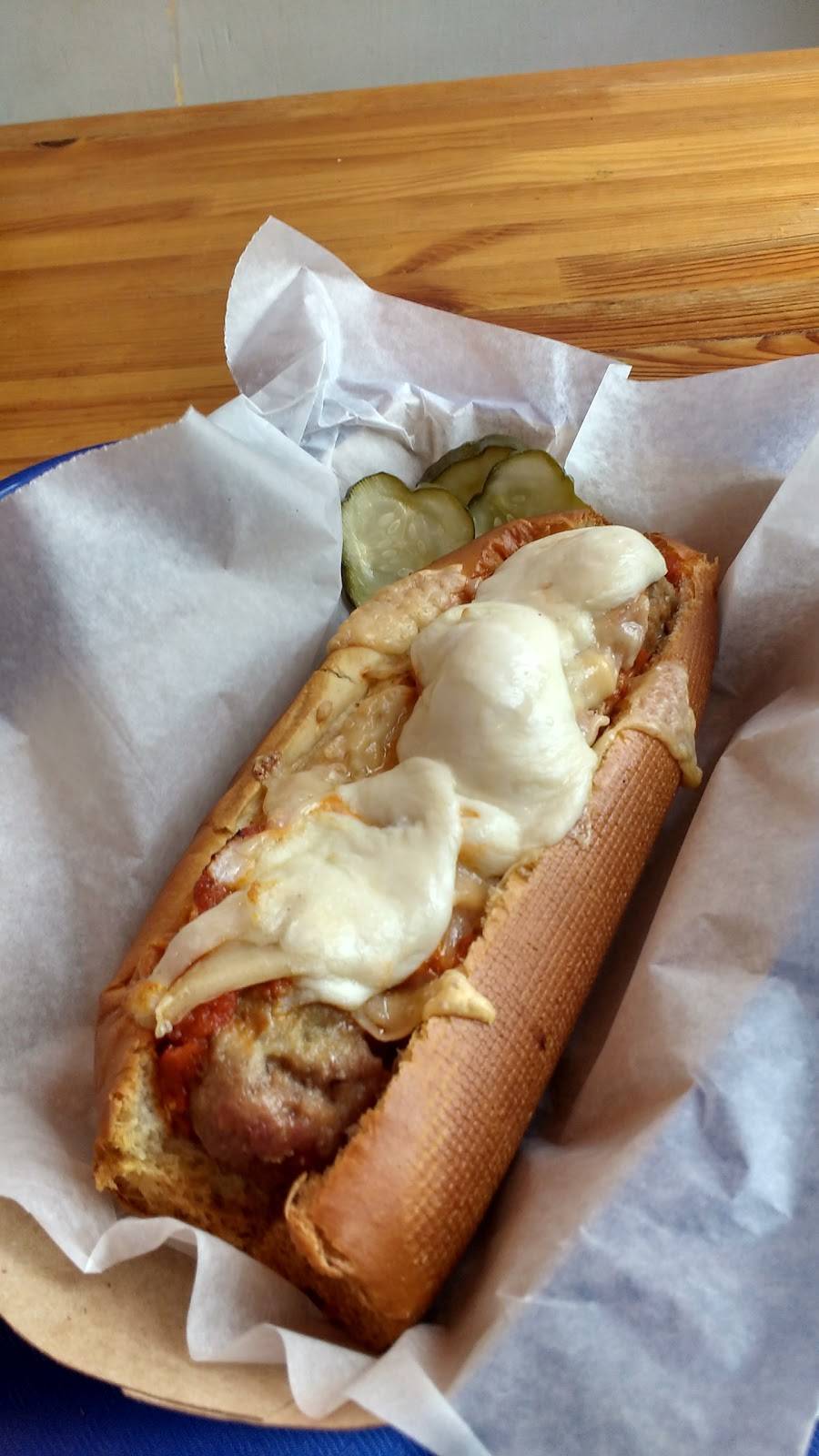 Wildwood Barbeque | restaurant | 235 Russell St, Hadley, MA 01035, USA | 4135844227 OR +1 413-584-4227