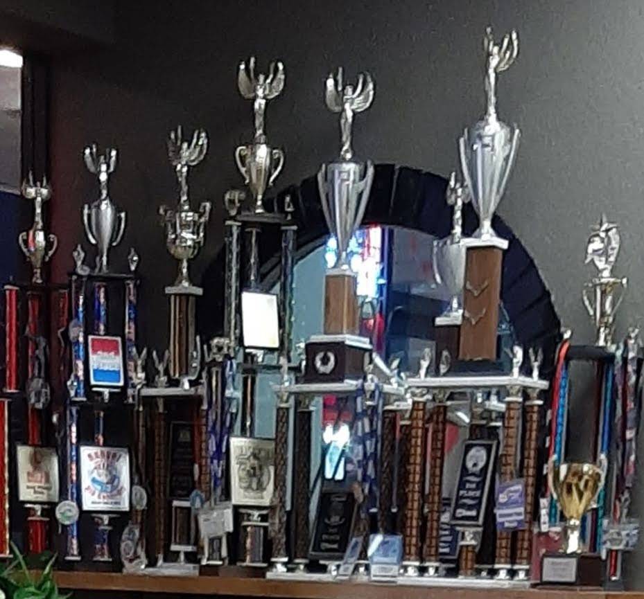 Bone Daddys BBQ | restaurant | 1900 S Saginaw Rd, Midland, MI 48640, USA | 9894962266 OR +1 989-496-2266