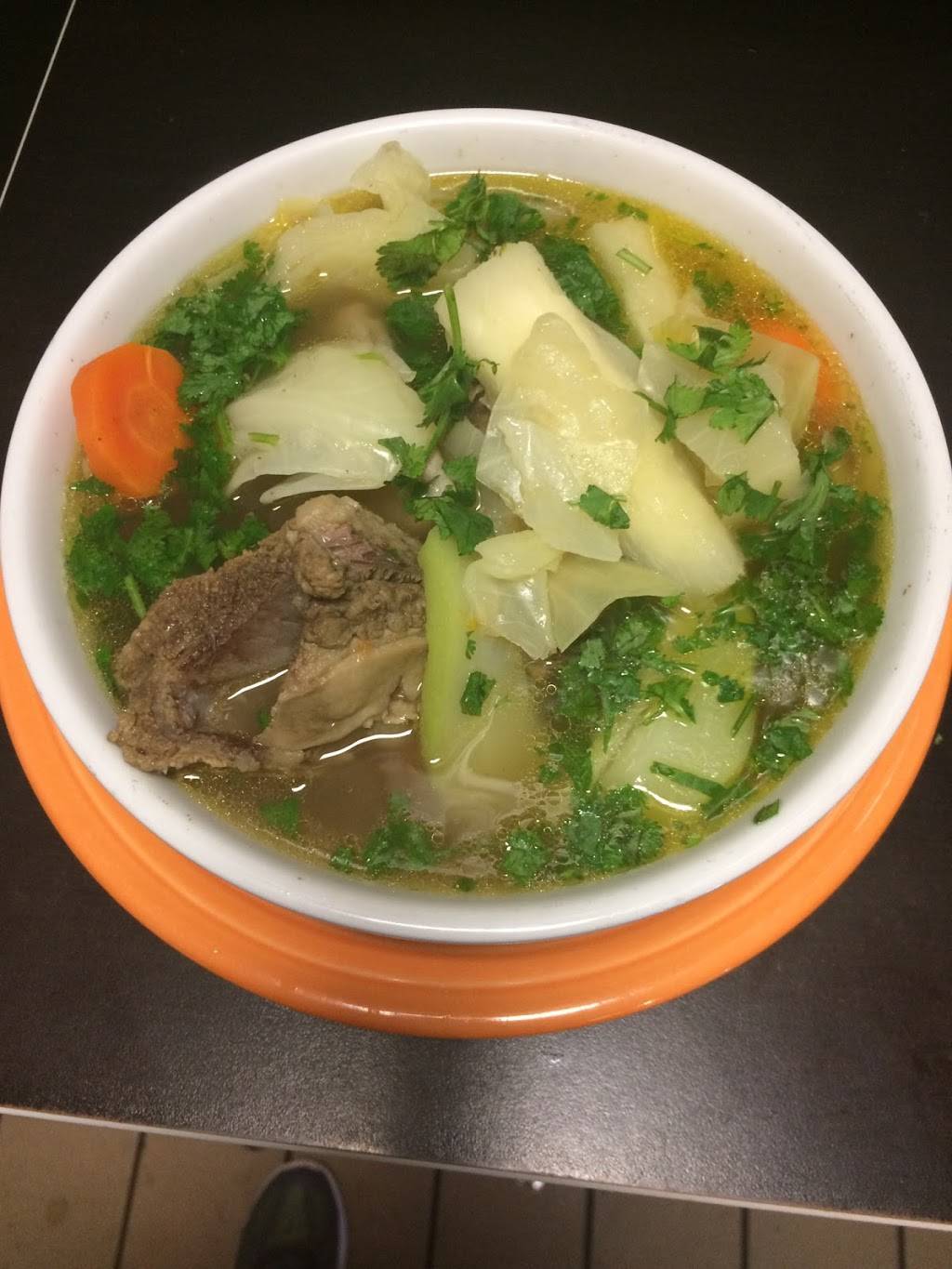 Rinconcito VIP | restaurant | 2911 Arlington Dr, Alexandria, VA 22306, USA | 7037652200 OR +1 703-765-2200