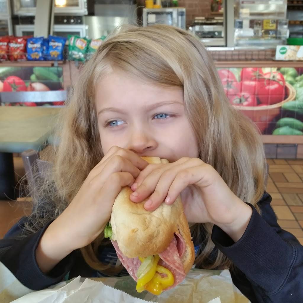 Subway | restaurant | 1961 McCrays Mill Rd, Sumter, SC 29150, USA | 8037736771 OR +1 803-773-6771