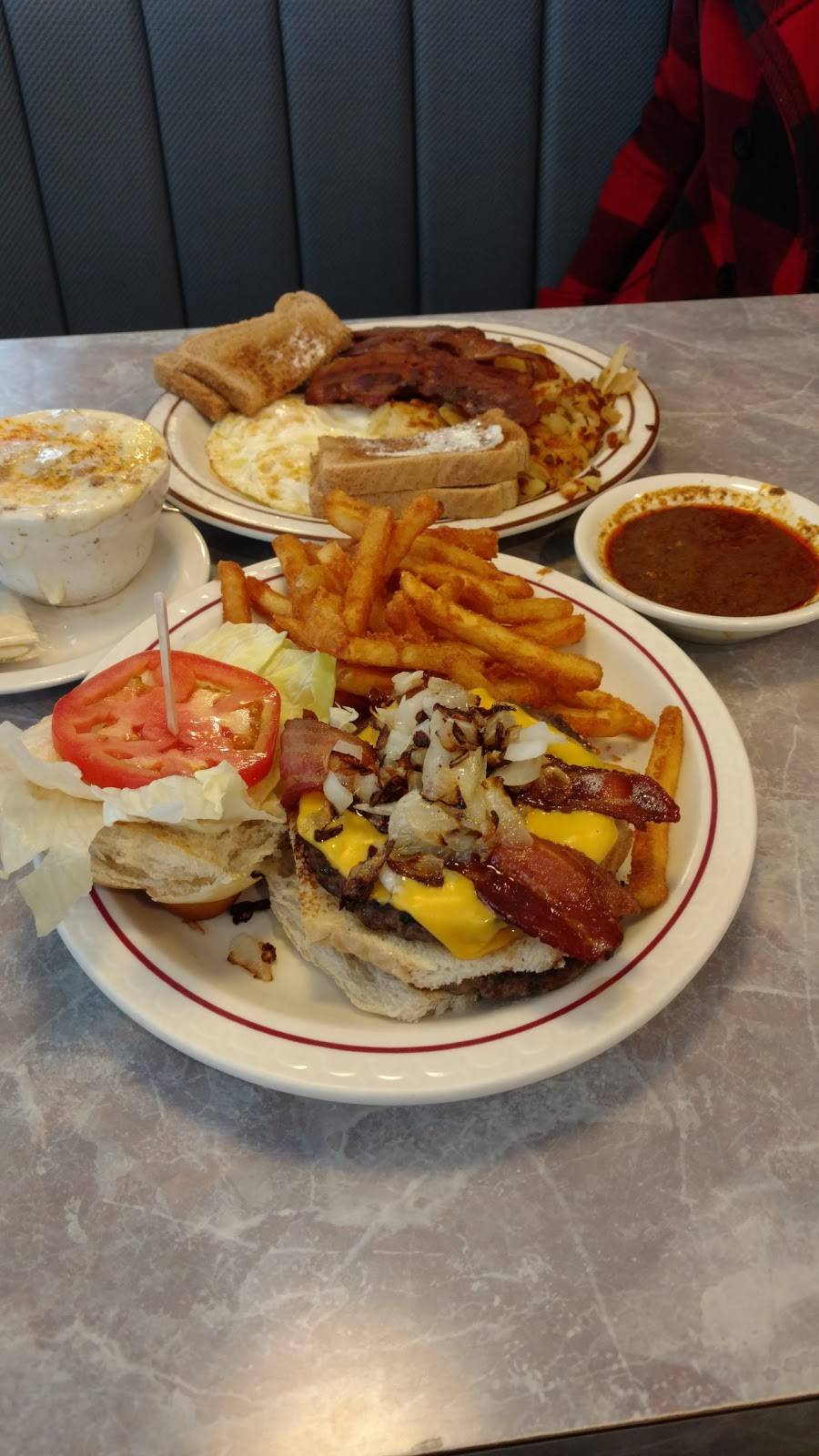 Churchville Family Restaurant | restaurant | 7100 W Buffalo Rd, Churchville, NY 14428, USA | 5852939933 OR +1 585-293-9933