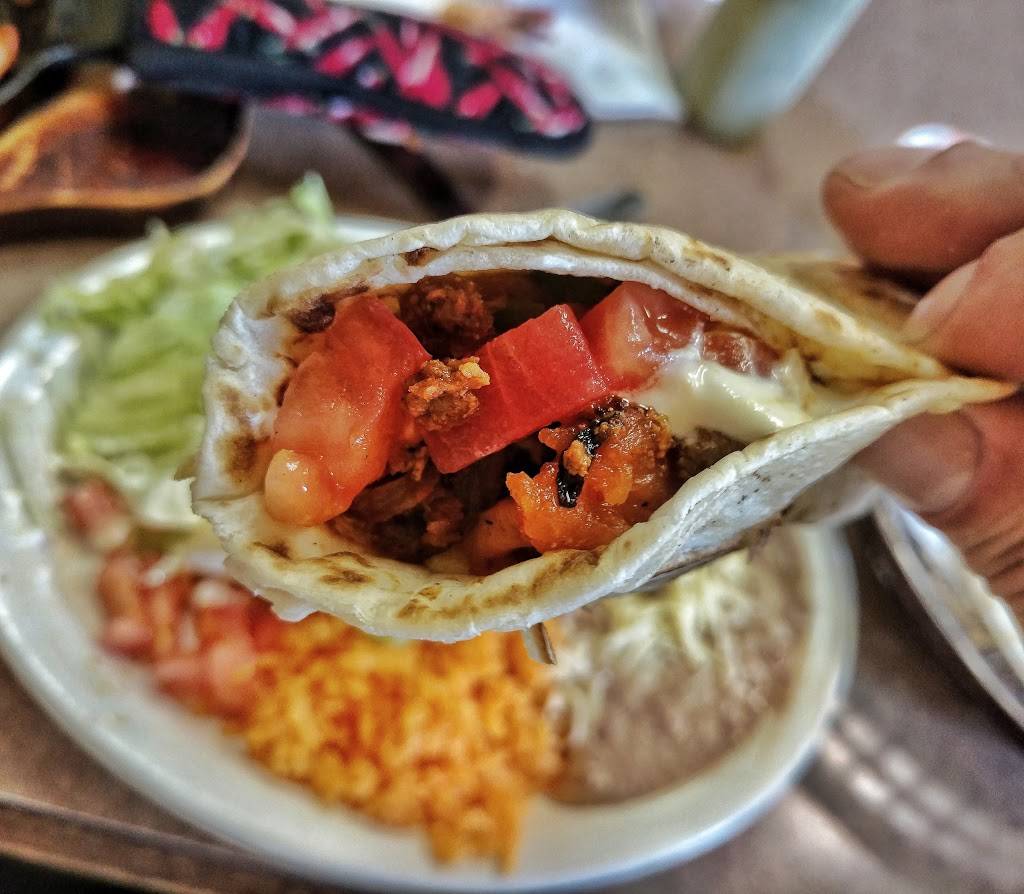 Taqueria El Comal | restaurant | 828 E Winona Ave, Warsaw, IN 46580, USA | 5742671501 OR +1 574-267-1501