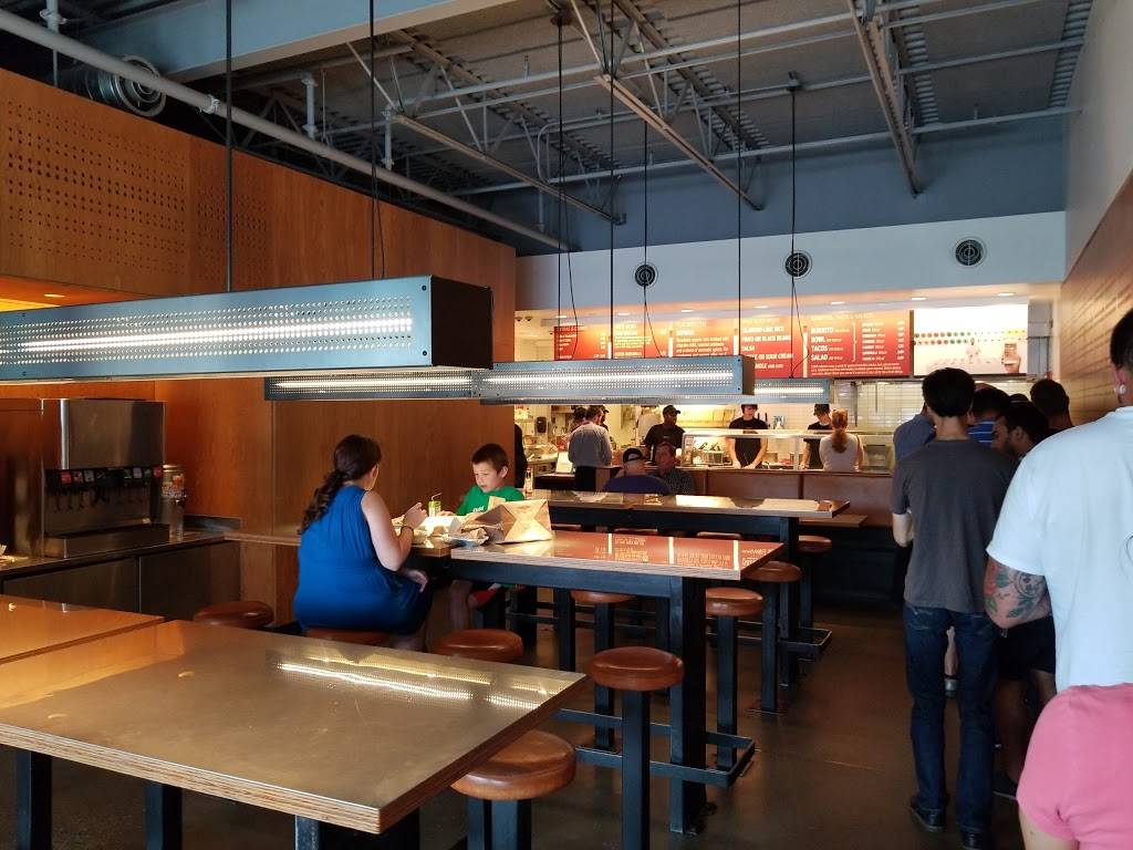 Chipotle Mexican Grill | restaurant | 1030 Main St Ste 5, Waltham, MA 02451, USA | 7818994937 OR +1 781-899-4937