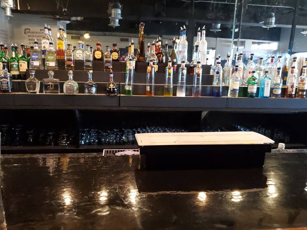 Charmz Kitchen | restaurant | 4838 183rd St, Country Club Hills, IL 60478, USA | 7737329960 OR +1 773-732-9960