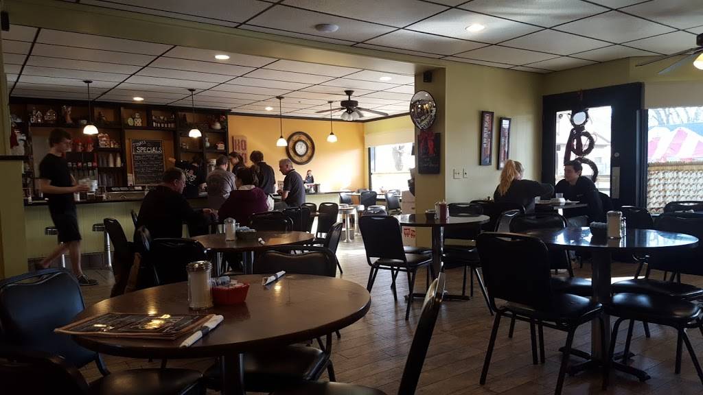 Koffee Kup Restaurant | restaurant | 30 E Main St, Lake Zurich, IL 60047, USA | 8474388110 OR +1 847-438-8110