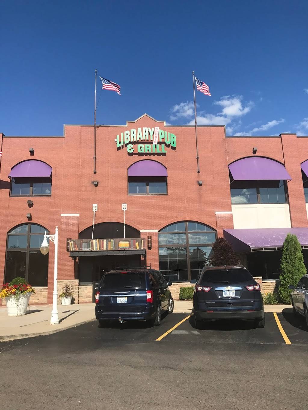Library Sports Pub & Grill | restaurant | 42705 Grand River Ave, Novi, MI 48375, USA | 2483499110 OR +1 248-349-9110