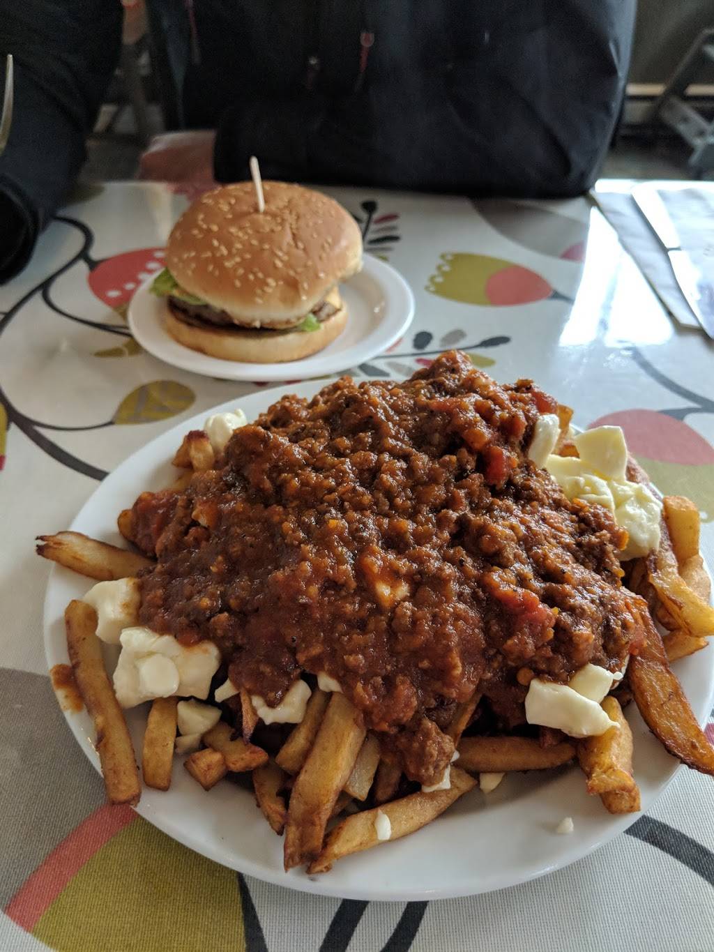 Au Petit Relais | restaurant | 1242 Rue Principale, Batiscan, QC G0X 1A0, Canada | 4183620335 OR +1 418-362-0335