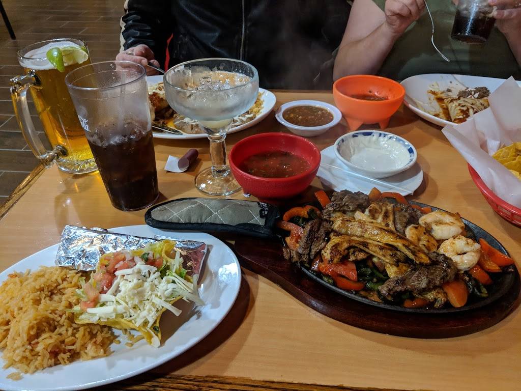 Mexican Restaurant Fajita Valley | restaurant | 180 Towne Lake Pkwy, Woodstock, GA 30188, USA | 7709282570 OR +1 770-928-2570