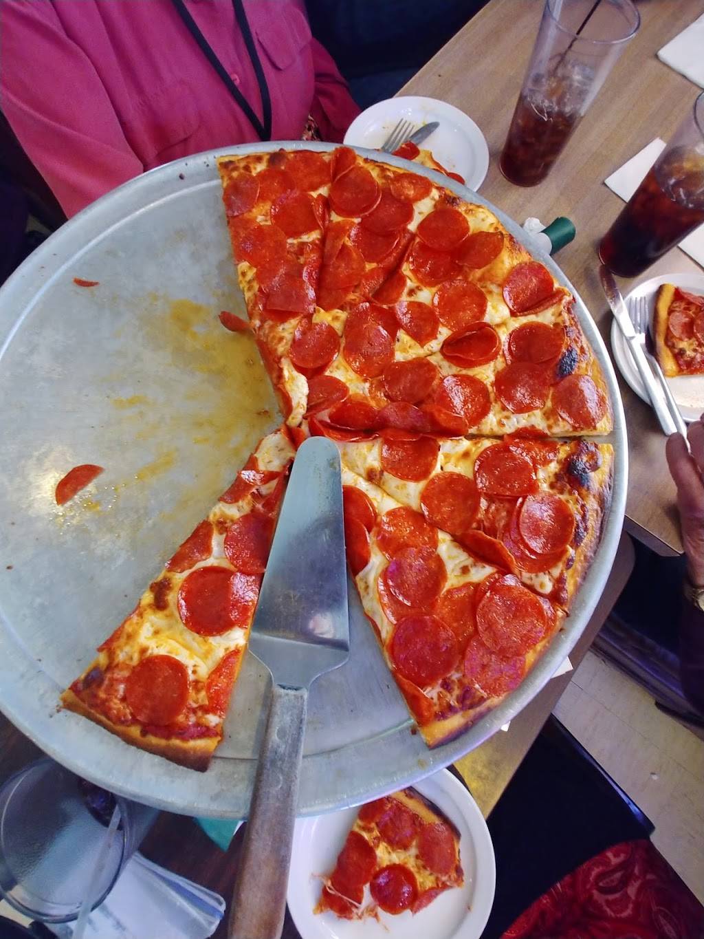 Bonnie Brae Tavern, Inc. | restaurant | 740 S University Blvd, Denver, CO 80209, USA | 3037772262 OR +1 303-777-2262