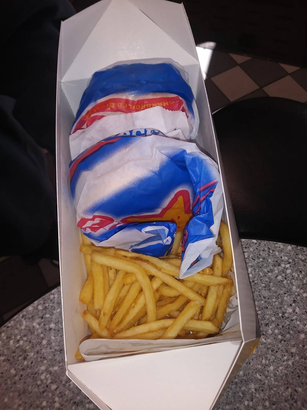 Carls Jr. | restaurant | 271 E Willow St, Long Beach, CA 90806, USA | 5629819192 OR +1 562-981-9192