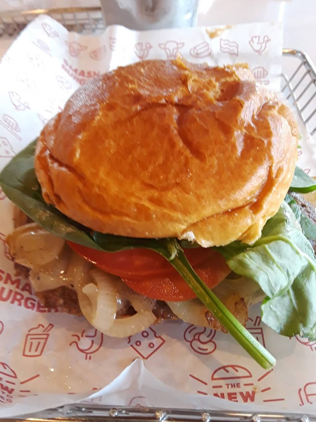 Smashburger | restaurant | 180 E Old Country Rd, Hicksville, NY 11801, USA | 5166052235 OR +1 516-605-2235