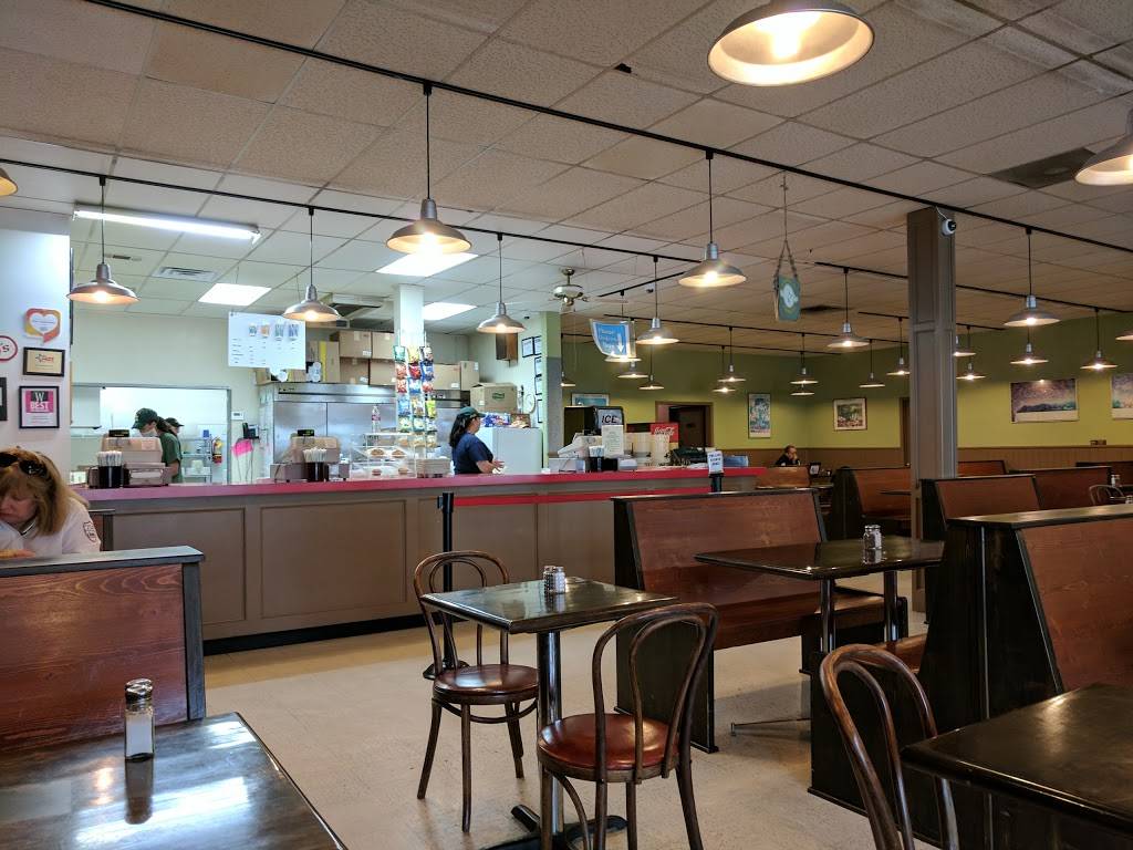 Schmaltzs Sandwich Shoppe | restaurant | 4445, 1412 N Valley Mills Dr #136, Waco, TX 76710, USA | 2547763694 OR +1 254-776-3694