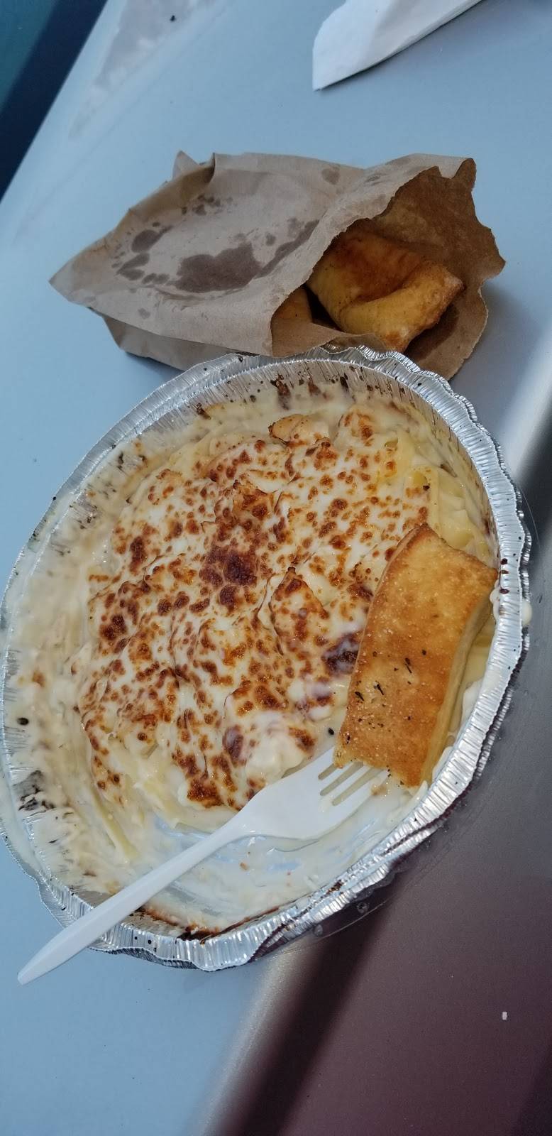 Super Marios Pizza | meal takeaway | 736 N Broadway #7235, Knoxville, TN 37917, USA | 8655253010 OR +1 865-525-3010