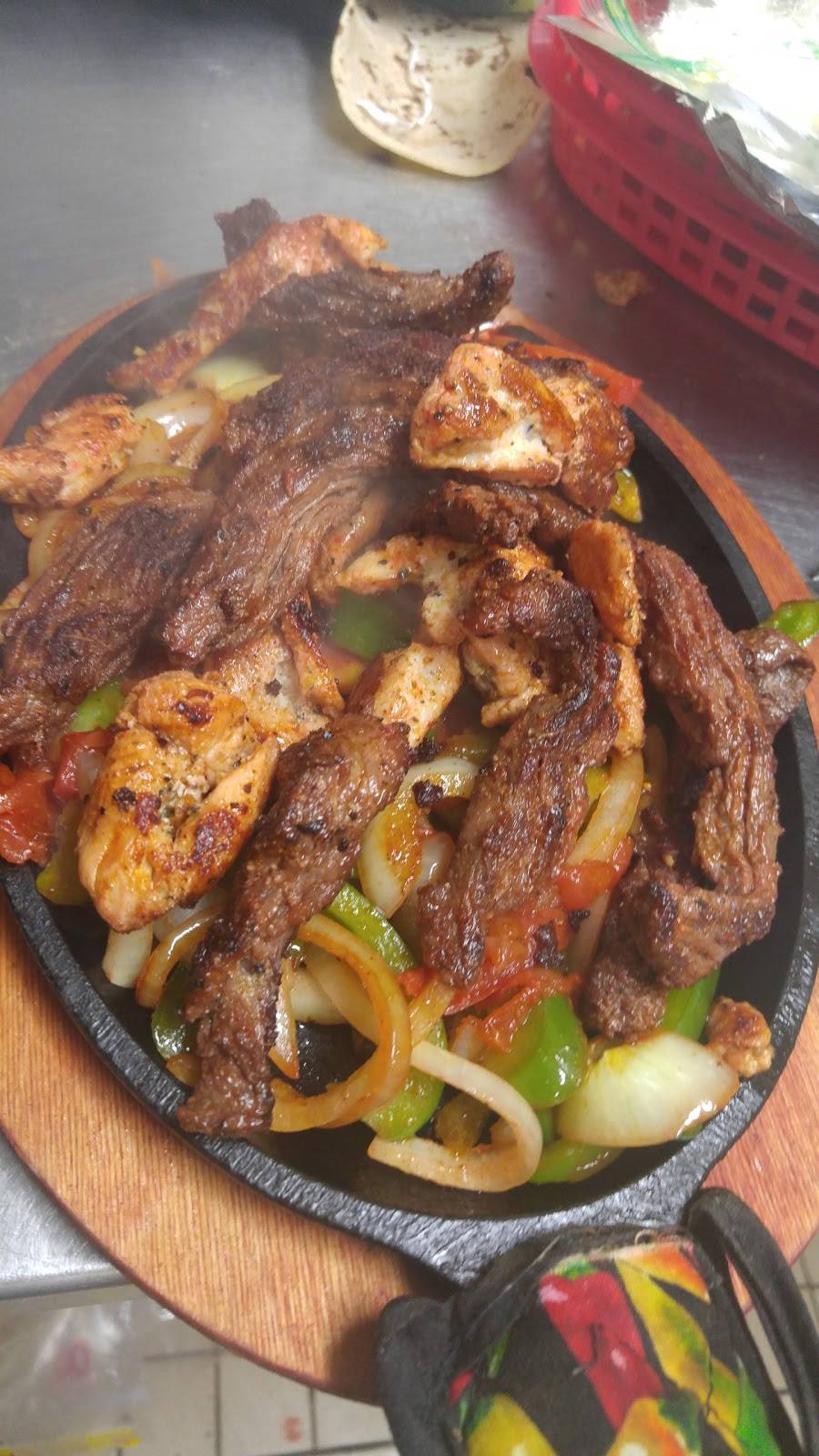 Baja Taco | restaurant | 209 Summit St, Crescent City, FL 32112, USA | 3866984155 OR +1 386-698-4155