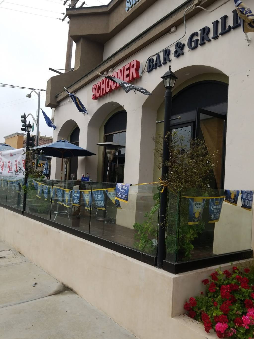 Schooner Bar & Grill | restaurant | 2701 190th St #100, Redondo Beach, CA 90278, USA | 3102141430 OR +1 310-214-1430