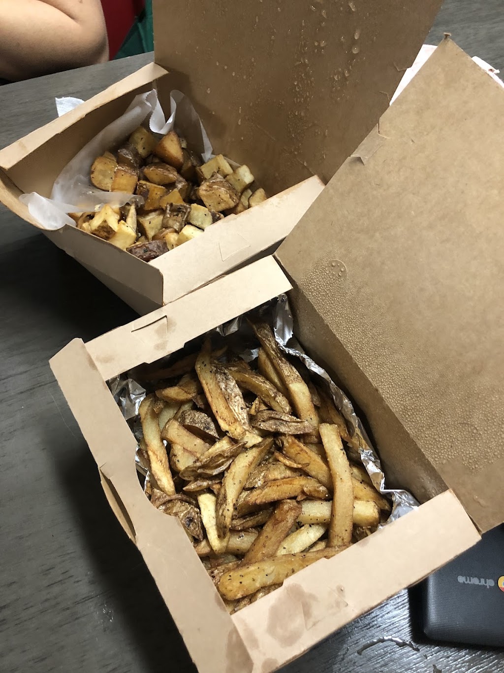 Ruby Lees Honey Butter Chicken and Shrimp | restaurant | 26780 Southfield Rd, Lathrup Village, MI 48076, USA | 2484320567 OR +1 248-432-0567