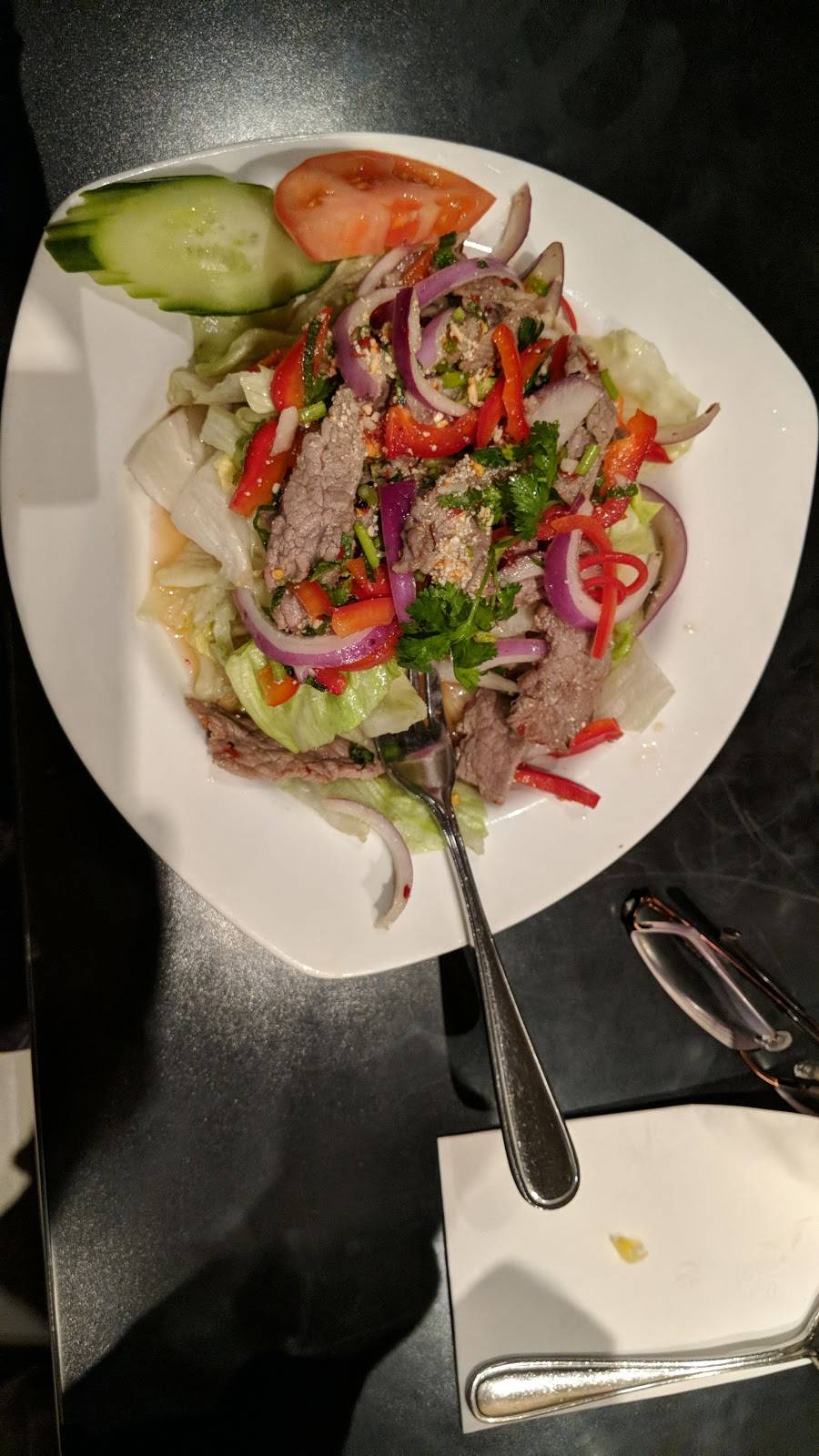 Thai House Cuisine | restaurant | 230 Front St, Belleville, ON K8N 2Z2, Canada | 6139667888 OR +1 613-966-7888