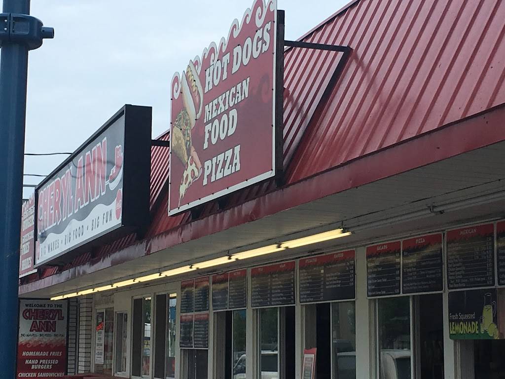 The Cheryl Ann | restaurant | 71 Main St W, Grand Bend, ON N0M 1T0, Canada | 5192388519 OR +1 519-238-8519