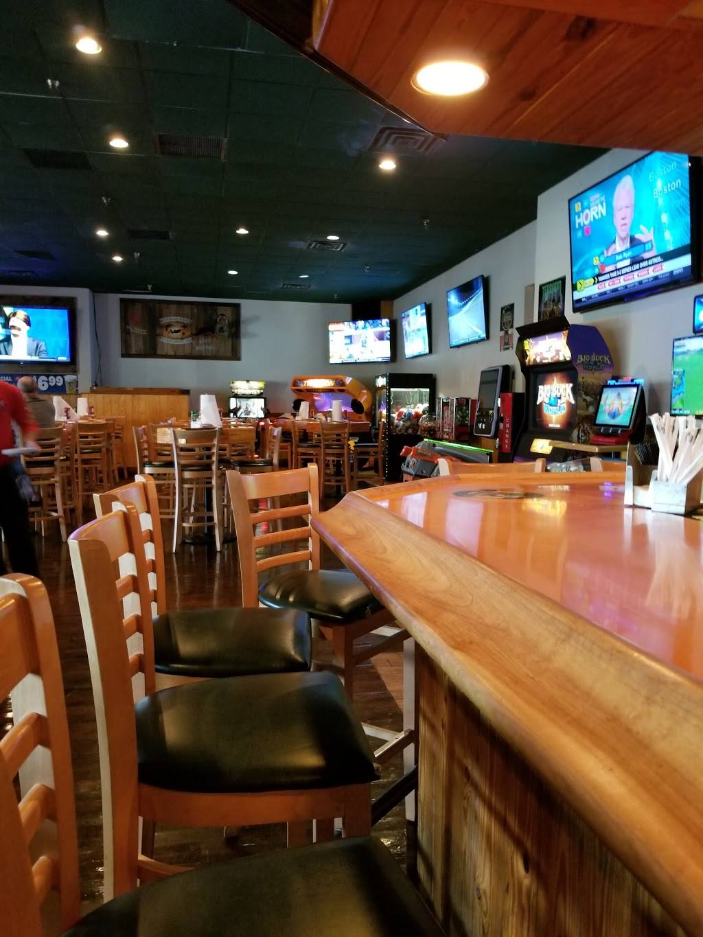 Gators Dockside | restaurant | 12448 Lake Underhill Rd, Orlando, FL 32828, USA | 4072499444 OR +1 407-249-9444