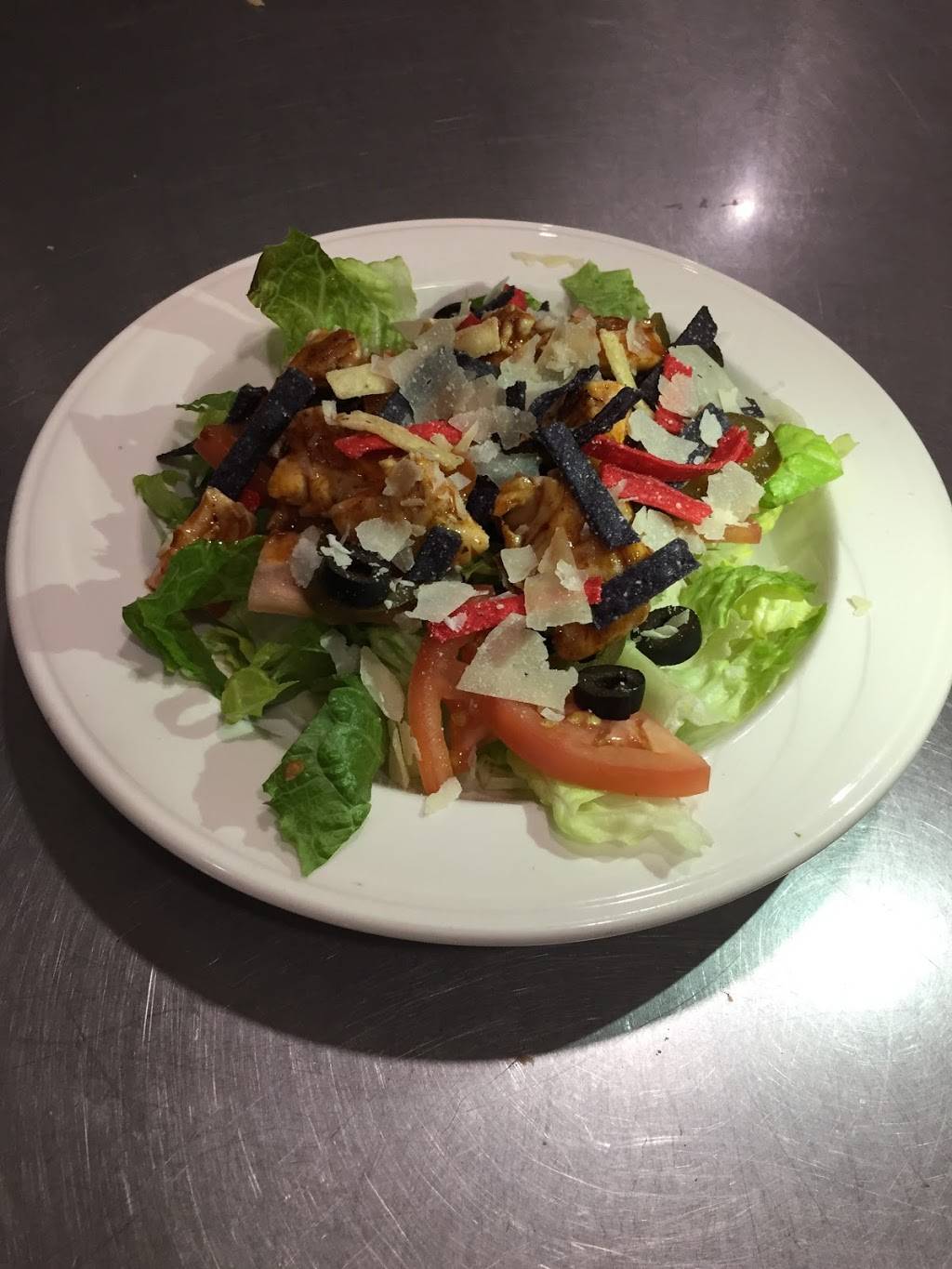 Bristol House of Pizza | restaurant | 115 Lake St, Bristol, NH 03222, USA | 6037443765 OR +1 603-744-3765