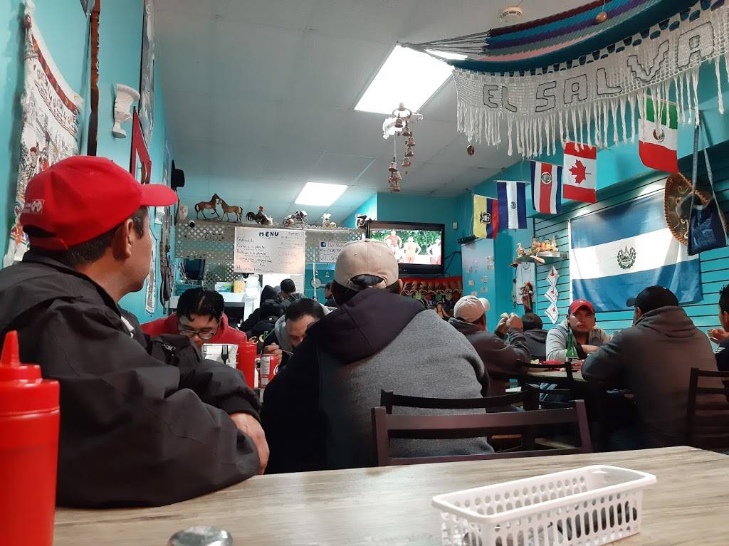 Restaurant Deli-Nachos | restaurant | 111 Rue Lachapelle E, Saint-Rémi, QC J0L 2L0, Canada | 4389898197 OR +1 438-989-8197