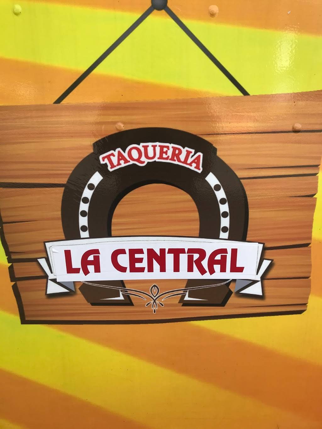 Taqueria La Central Food Truck | restaurant | 2321 Chapman Hwy, Knoxville, TN 37920, USA | 8654373398 OR +1 865-437-3398