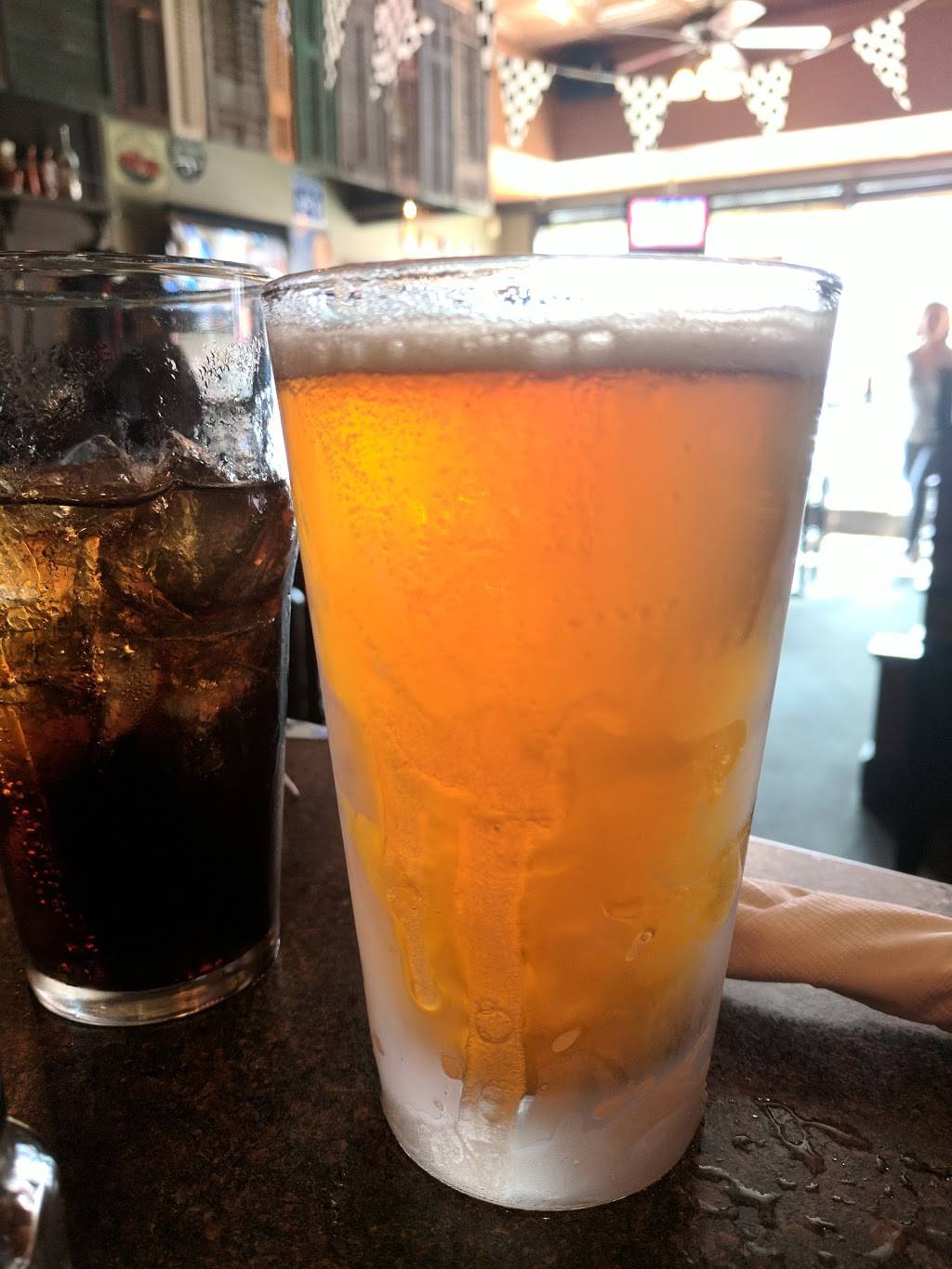 Lake Street Tavern | restaurant | 127 E Lake St, South Lyon, MI 48178, USA | 2484468898 OR +1 248-446-8898