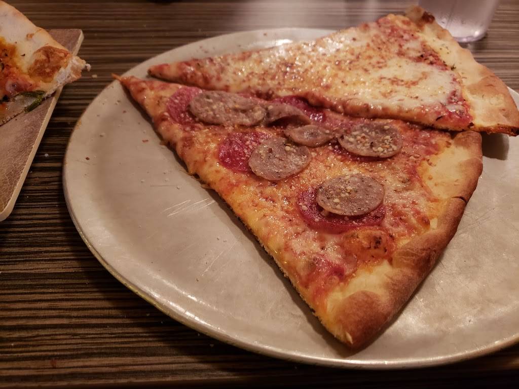 Cristos Pizza | restaurant | 1302 E Millbrook Rd, Raleigh, NC 27609, USA | 9198726797 OR +1 919-872-6797