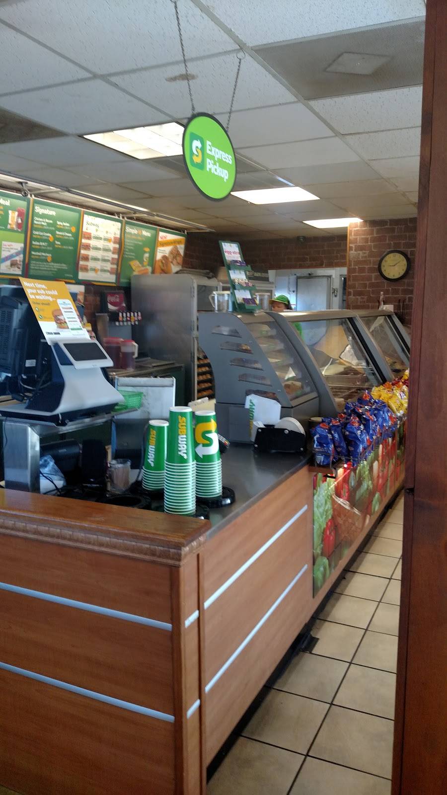 Subway | restaurant | 903 Lafayette St S, La Fayette, AL 36862, USA | 3348640060 OR +1 334-864-0060