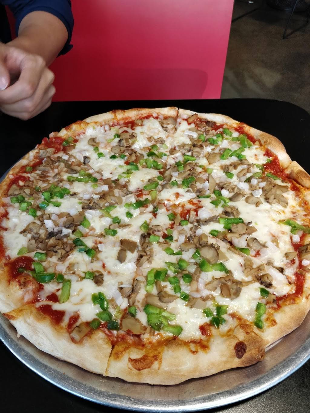 Flying Pizza | restaurant | 223 N Main St, Dayton, OH 45402, USA | 9372228031 OR +1 937-222-8031