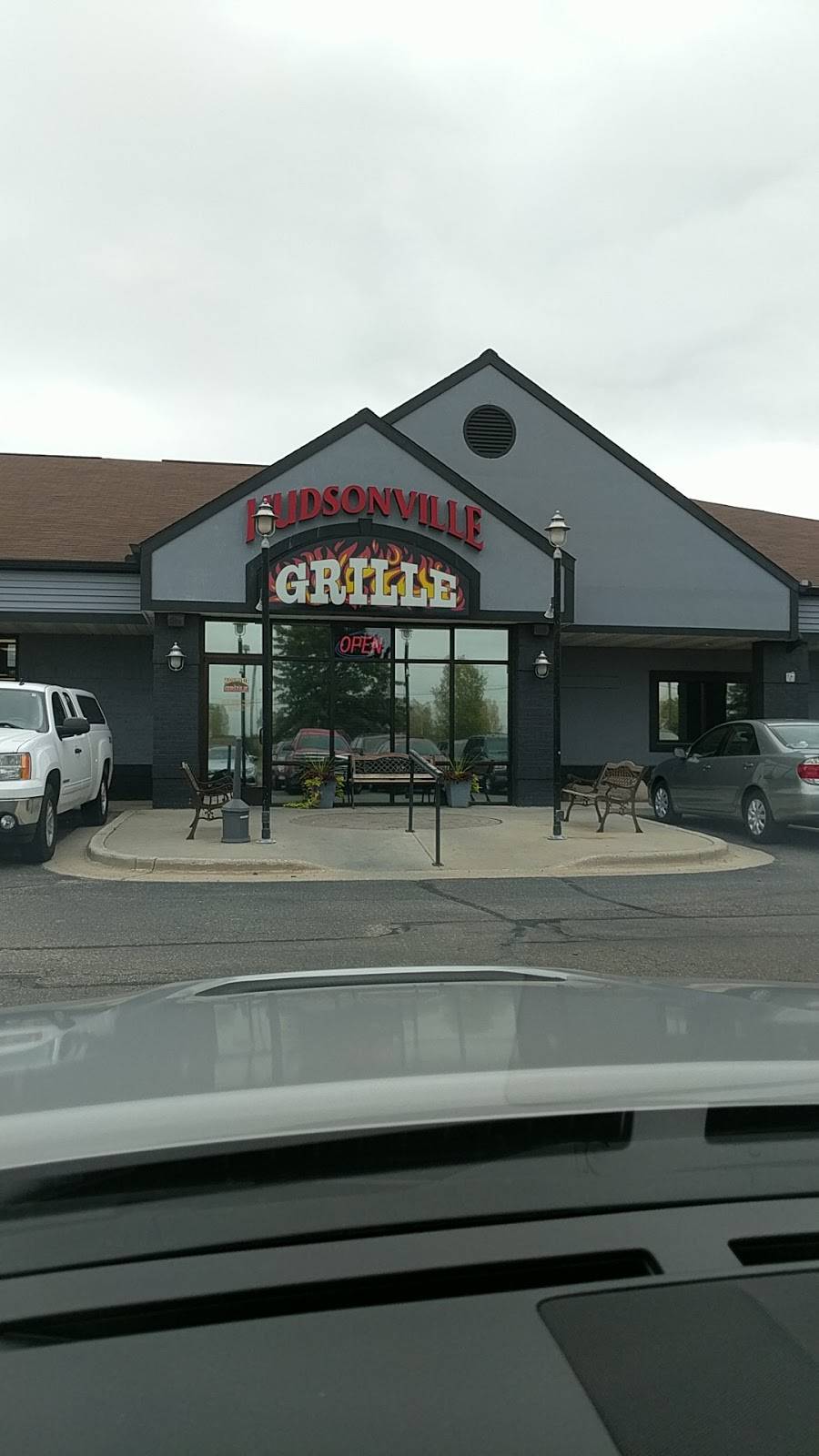 Hudsonville Grille | restaurant | 4676 32nd Ave Suite F, Hudsonville, MI 49426, USA | 6166629670 OR +1 616-662-9670