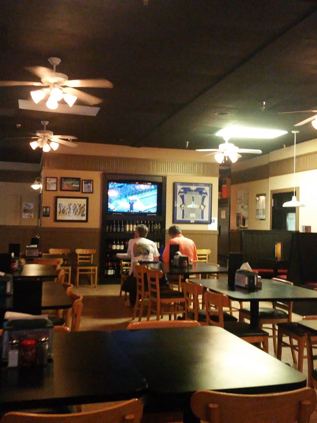 Vettures Pizzeria and Restaurant | restaurant | 36137 E Lake Rd S, Palm Harbor, FL 34685, USA | 7277874858 OR +1 727-787-4858