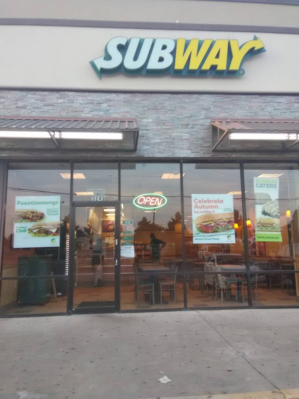 Subway Restaurants | restaurant | 3243 Forest Ln, Garland, TX 75042, USA | 9724878393 OR +1 972-487-8393