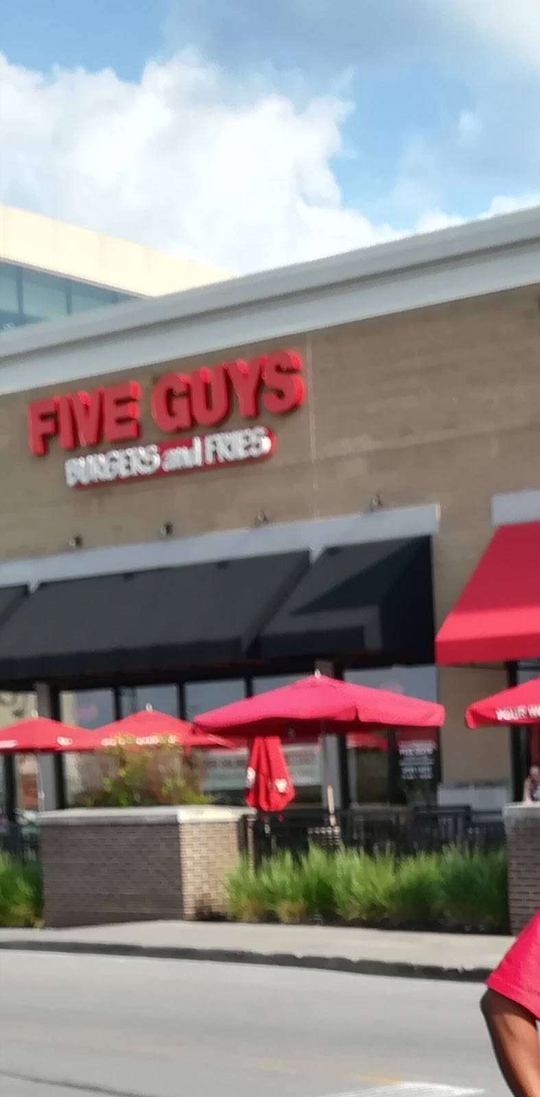 Five Guys | meal takeaway | 11331 W 95th St, Overland Park, KS 66214, USA | 9134923423 OR +1 913-492-3423