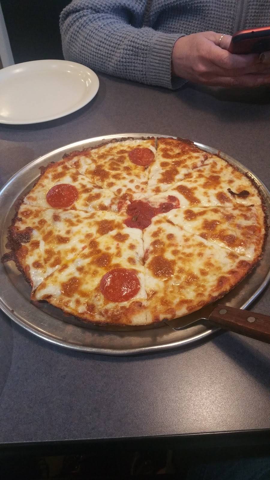 Original Ginos Pizza | restaurant | 3981 Monroe St, Toledo, OH 43606, USA | 4194723567 OR +1 419-472-3567