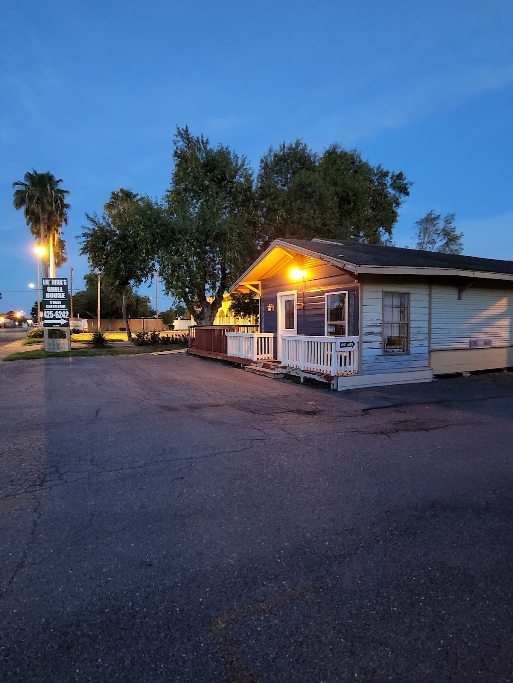 Lil Ritas Grill House (Thai Cuisine) | restaurant | 410 E Tyler Ave, Harlingen, TX 78550, USA | 9564256242 OR +1 956-425-6242