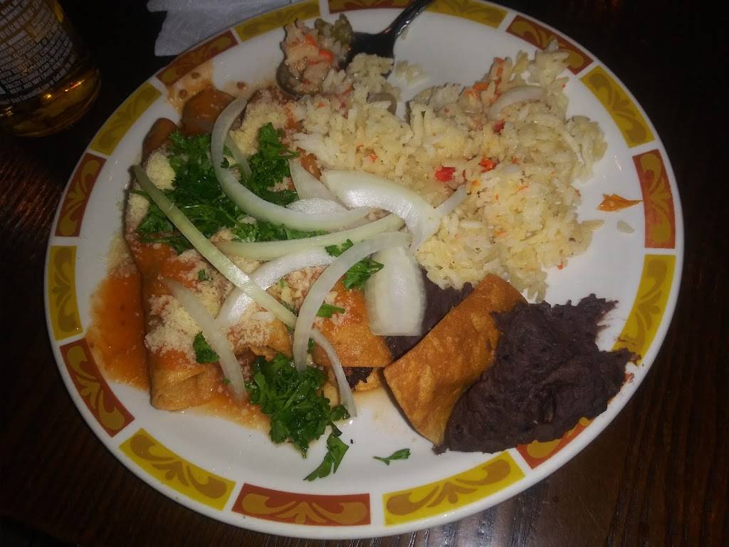 Paseo Chapin | restaurant | 2220 7th St, Los Angeles, CA 90057, USA | 2133857420 OR +1 213-385-7420