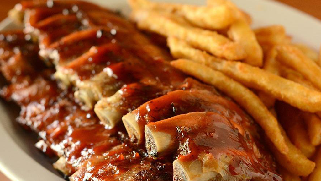 Twin Six Restaurant | restaurant | 101 S Main St, Wolcottville, IN 46795, USA | 2608542002 OR +1 260-854-2002