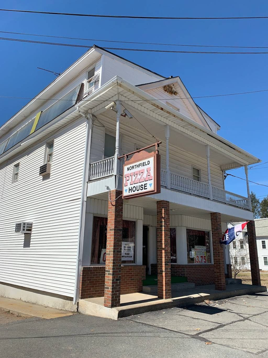 Northfield Pizza House | restaurant | 198 Main St, Northfield, MA 01360, USA | 4134985000 OR +1 413-498-5000