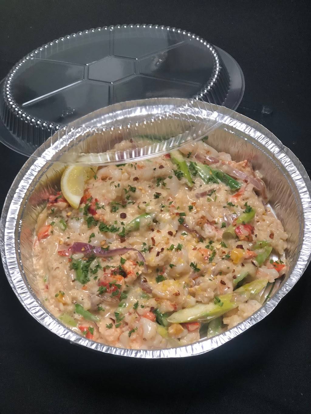 Cucina Fantasma DSM | restaurant | 11865 Hickman Rd, Urbandale, IA 50323, USA | 5154441133 OR +1 515-444-1133