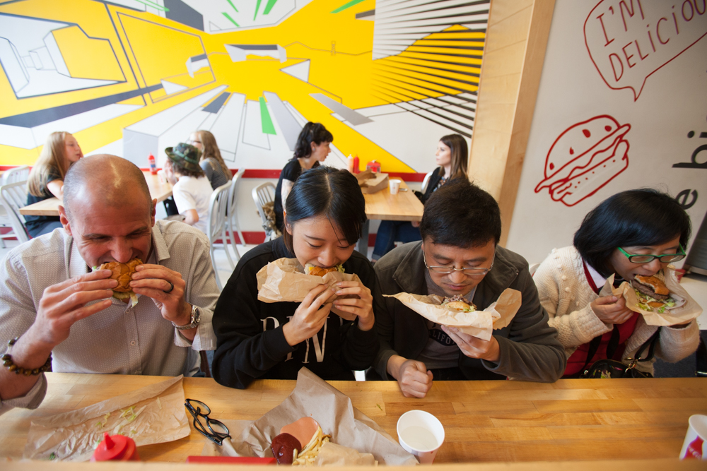 Little Big Burger - Lloyd District | restaurant | 787 NE Holladay St, Portland, OR 97232, USA | 5034776829 OR +1 503-477-6829